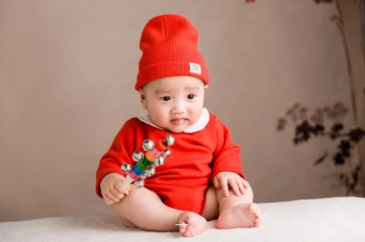 东明六个月宝宝总是摇头